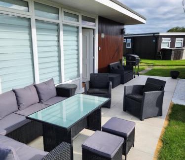 Selsey Apartamento | Charming 2-Bed Chalet
