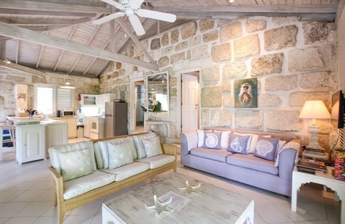Merlin Bay Casa | Charming 2-Bed Cottage By Beach by BSL Rentals