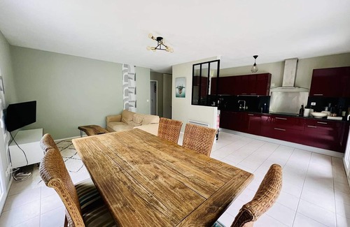 Cambo-les-Bains Apartamento | Apartamento cómodo en Cambo-les-Bains: 3P, Terraza, Jardín, 4 plazas, Internet, Mascotas permitidas