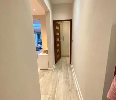 West Finchley Apartamento | Charming 2 Bed Garden Flat in Finchley Central
