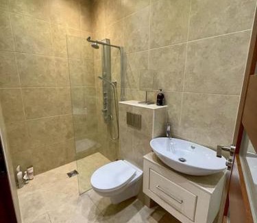 West Finchley Apartamento | Charming 2 Bed Garden Flat in Finchley Central