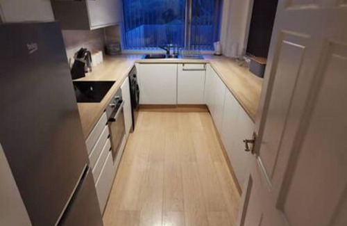 Landore Casa | Charming 2-bed House in Swansea