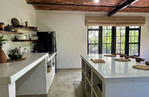 Platanitos Casa | Charming 2-bedroom house with WiFi, AC in fantastic Playa Platanitos