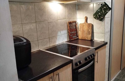 Novi Sad Casa | Charming 2-bedroom house with WiFi, AC in soothing Sremska Kamenica