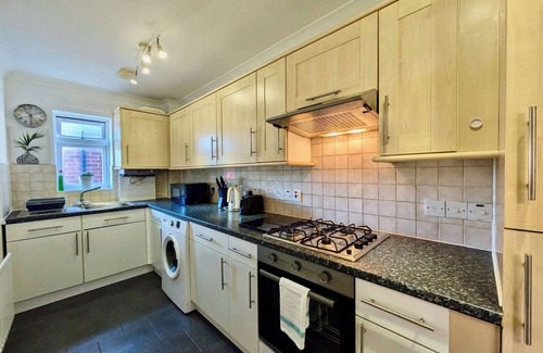 Bromley Common and Keston Apartamento | Charming 2-Bedroom Flat in London