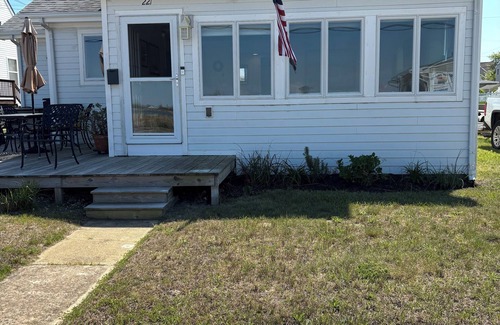 Ortley Beach Casa | Charming 2-bedroom house on Pelican Island with WiFi and AC