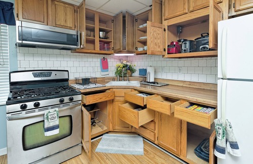Sulphur Springs Cama Y Desayuno | Charming 2-bedroom B&B with WiFi, AC in serene Sulphur Springs