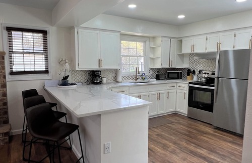 Wisconsin Dells Cabaña | Charming 2 bedroom 1 bath cottage in Wisconsin Dells