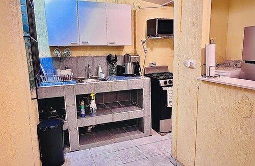 Coatepeque Casa | Charming 2-bedroom house with WiFi, AC in Marvelous Nuevo Lourdes