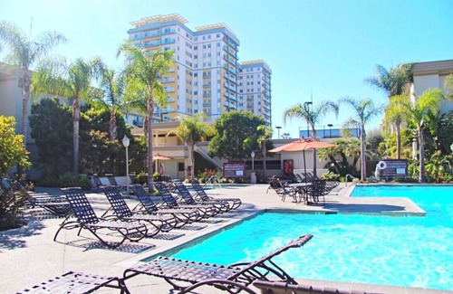 Marina Peninsula Apartamento | Charming 2-bedroom apartment with WiFi in fabulous Marina del Rey