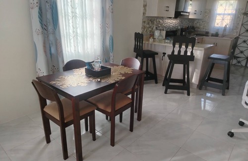 Discovery Bay Casa | Charming 2-bedroom house with WiFi, AC in tranquil Discovery Bay, St. Ann