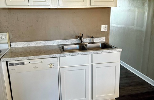 Bowling Green Apartamento | Charming 2-bedroom apartment in lovely Bowling Green, with AC & WiFi