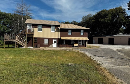 Bowling Green Apartamento | Charming 2-bedroom apartment in lovely Bowling Green, with AC & WiFi