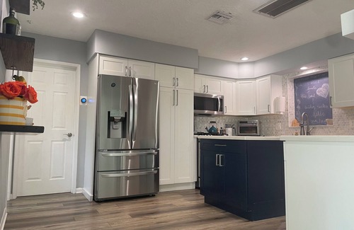Garden Isles Casa | Charming 2-bedroom house, 2 miles from the Pier in Pompano Beach