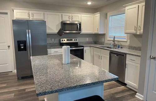 Richmond Casa | Charming 2-bedroom 2 bathroom house in Lexington, KY