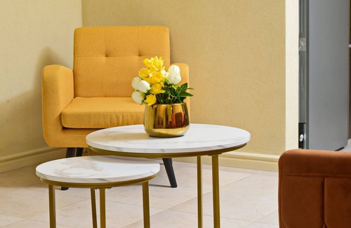 Bayville Apartamento | Charming 2-bedroom, 2 bathroom apt with A/C and Wifi in Bridgetown near beach.