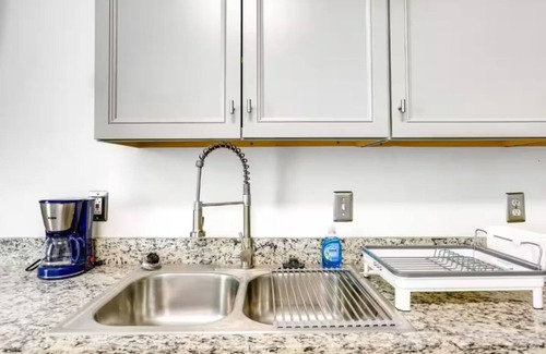 Saint Claude Apartamento | Charming 2-bedroom apartment in Historically Fabulous New Orleans Bywater