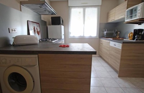 Hagecourt Cabaña | Apartamento funcional con terraza, bicicletas y baby-foot para disfrutar del arte y la tradición local