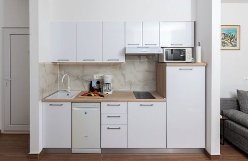 Novi Zagreb Apartamento | Charming 2-bedroom apartment with WiFi, AC in lovely Dubrovnik