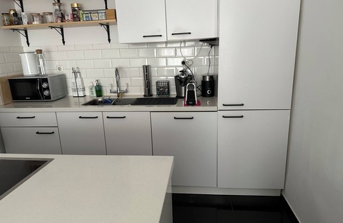 Carnisse Apartamento | Charming 2-bedroom apartment in Rotterdam with city views