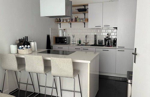 Carnisse Apartamento | Charming 2-bedroom apartment in Rotterdam with city views