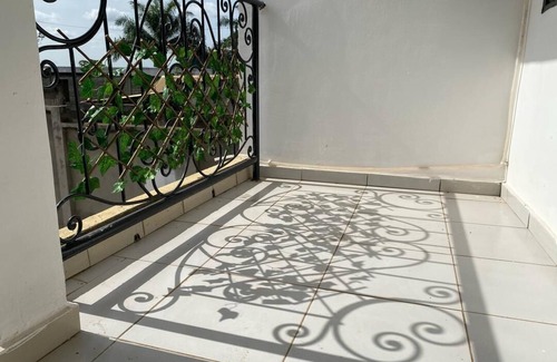 Yaounde Casa | Charming 2-bedroom apartment with WiFi, AC, Garden in Odza Borne 12, Yaounde