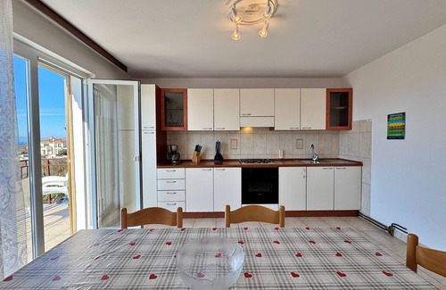 Barusici Apartamento | Charming 2-bedroom apartment with Sea View, Pets-Friendly in Ljutići
