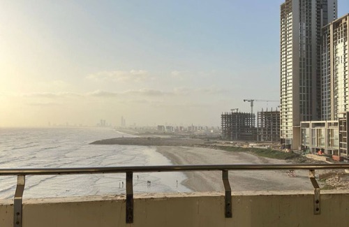 D.H.A. Apartamento | Charming 2-bedroom apartment in EMAAR KARACHI