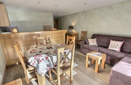 Meribel-Mottaret Apartamento | Acogedor apartamento para 4 personas en Méribel Mottaret, a pie de pistas