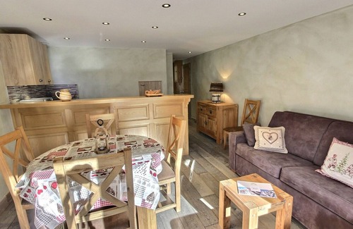 Meribel-Mottaret Apartamento | Acogedor apartamento para 4 personas en Méribel Mottaret, a pie de pistas
