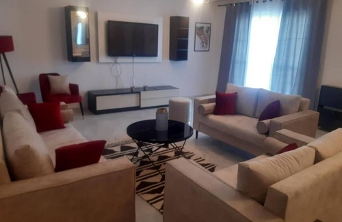 Korce Apartamento | Charming 2-bedroom apartment with AC, WiFi in fantastic Korçë