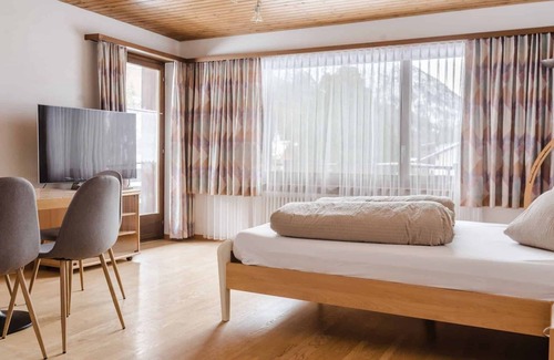 Korce Apartamento | Charming 2-bedroom apartment with AC, WiFi in fantastic Korçë