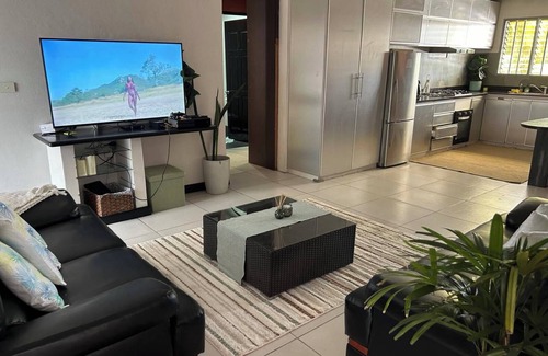 Suva Casa | Charming 2-bedroom apartment with AC, WiFi in brilliant Suva