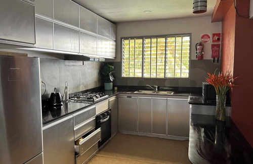 Suva Casa | Charming 2-bedroom apartment with AC, WiFi in brilliant Suva