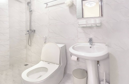 Male Apartamento | Charming 2-bedroom apartment with WiFi, AC in soothing Malé
