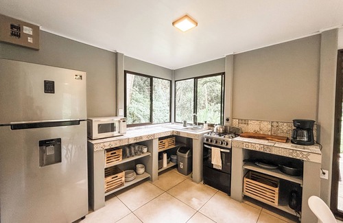 Concepcion Cabaña | Charming 2 bedroom Atenas Jungle Hideaway/ 30 min to Airport/ 60 min to beach