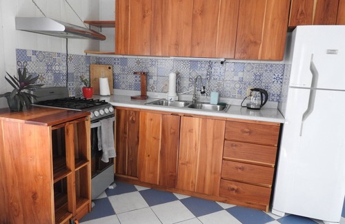Cabo Blanco Casa | Charming 2-bedroom beach house in CR's only Blue Zone with AC, WiFi and Jacuzzi.