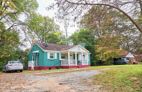 North Charlotte Casa | Charming 2-Bedroom Brick Home with Fireplace in Plaza-Shamrock Neighborhood