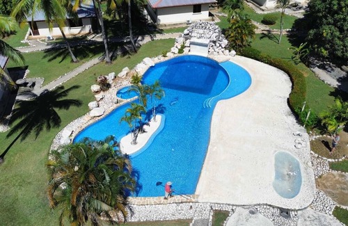 Nicoya Casa | Charming 2-bedroom bungalow in peaceful Guanacaste with AC and Swimming pool.
