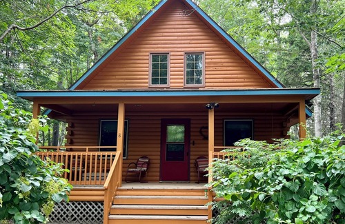 Bar Harbor Casa | Charming 2-bedroom Cabin with WiFi, AC in amazing Bar Harbor