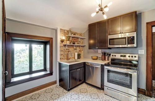 Roselawn Finance Apartamento | Charming 2-bedroom carriage house apartment on 2 acre estate