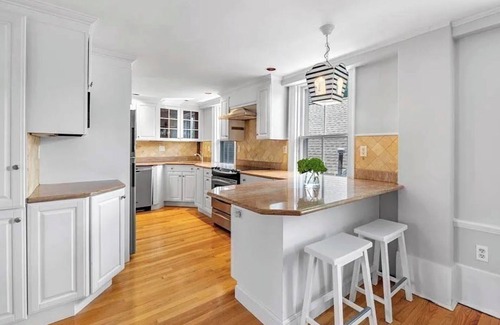 Marblehead Condominio | Charming 2-bedroom condo with parking in Old Town Marblehead, minutes to Salem