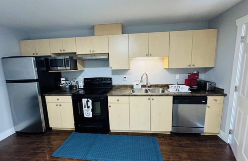 Maple Ridge Casa | Charming 2-bedroom Basement