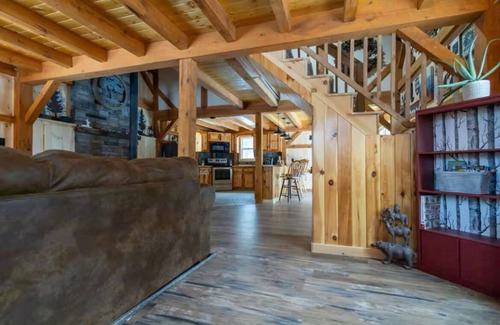 Athol Cabina | Charming 2-bedroom cabin in the Adirondacks
