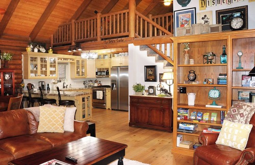 Snowbird Cabina | Charming 2-bedroom cabin on the Provo River