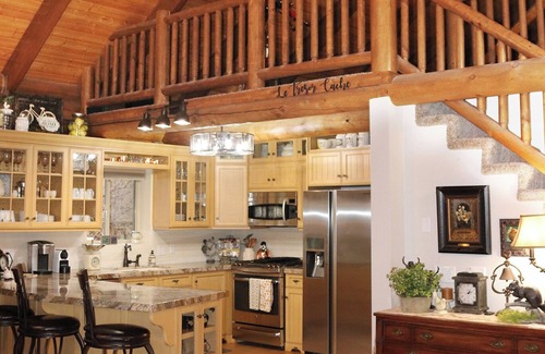 Snowbird Cabina | Charming 2-bedroom cabin on the Provo River