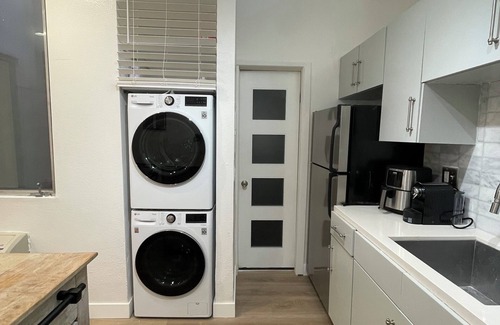 Little Italy Condominio | Charming 2-bedroom condo in the heart of Little Italy