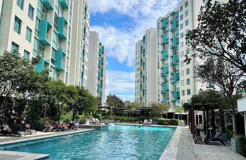 Hatillo Apartamento | Charming 2-bedroom condo apartment with WiFi, fitness & pool in San José