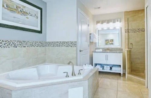 West Kissimmee Complejo | Charming 2-bedroom condo with fitness room, WiFi in enchanting Clermont, Orlando