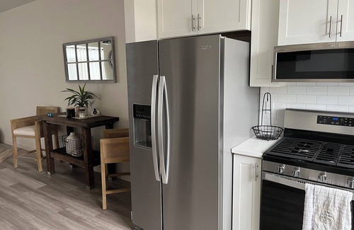Puyallup Condominio | Charming 2-bedroom condo in wonderful Puyallup with AC, WiFi